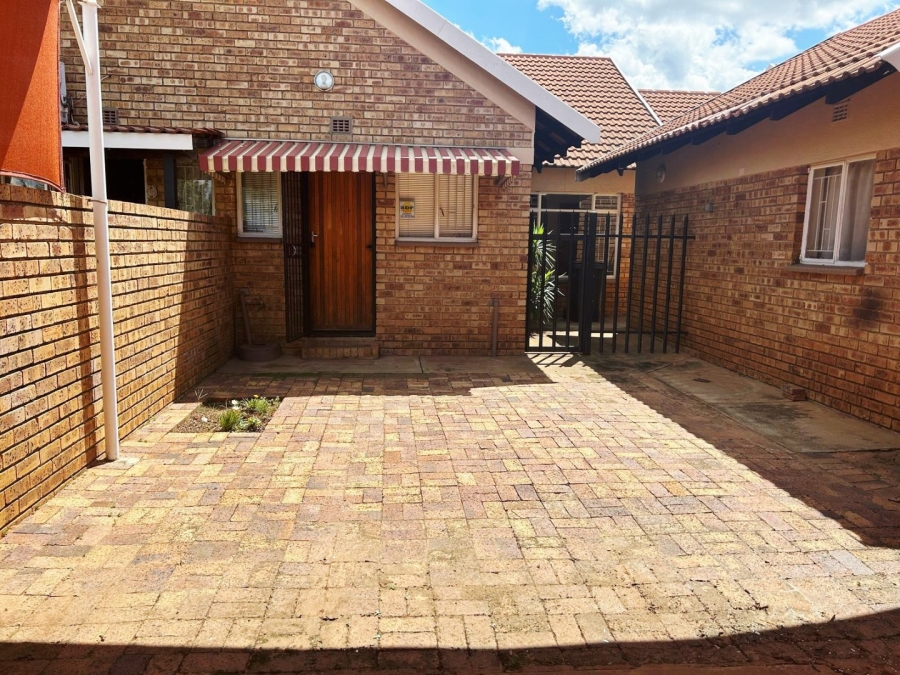 2 Bedroom Property for Sale in Stilfontein Ext 4 North West